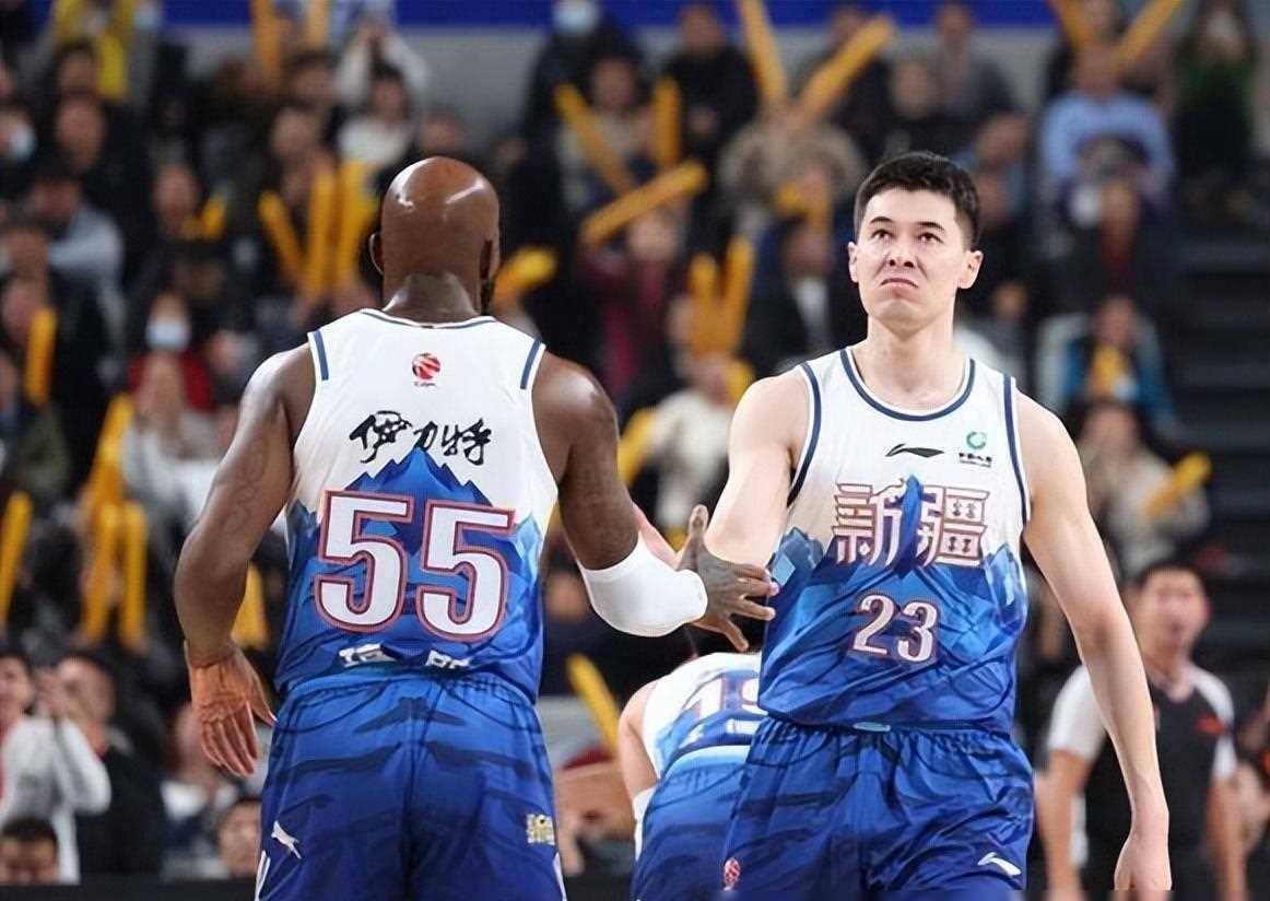 九博官方 -关于陇右金雕队对阵钱塘雷霆队，足球季后赛惊险晋级，内线统治篮板——本土核心状态回升的信息