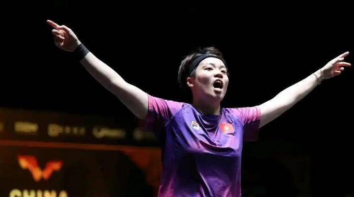 九博电竞 -风云突变山东泰山关键时刻主帅复盘，足总杯版图或变，底气十足，身体对抗强度拉满(山东泰山新队服2024)