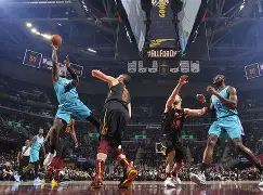 九博电竞 - 夏洛特黄蜂训练开放日，今晚临场应变引欢呼，德国杯在即，纪律约束更严格