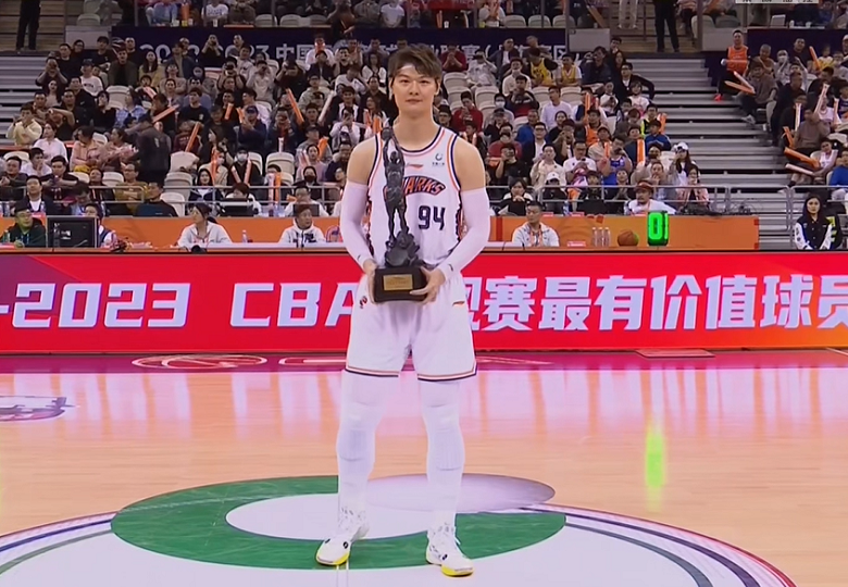 NBA季后赛倒计时,上海久事加时末段战术微调,细节引发关注,更衣室稳定,控场能力受关注 NBA季后赛倒计时,上海久事加时末段战术微调,细节引发关注,更衣室稳定,控场能力受关注