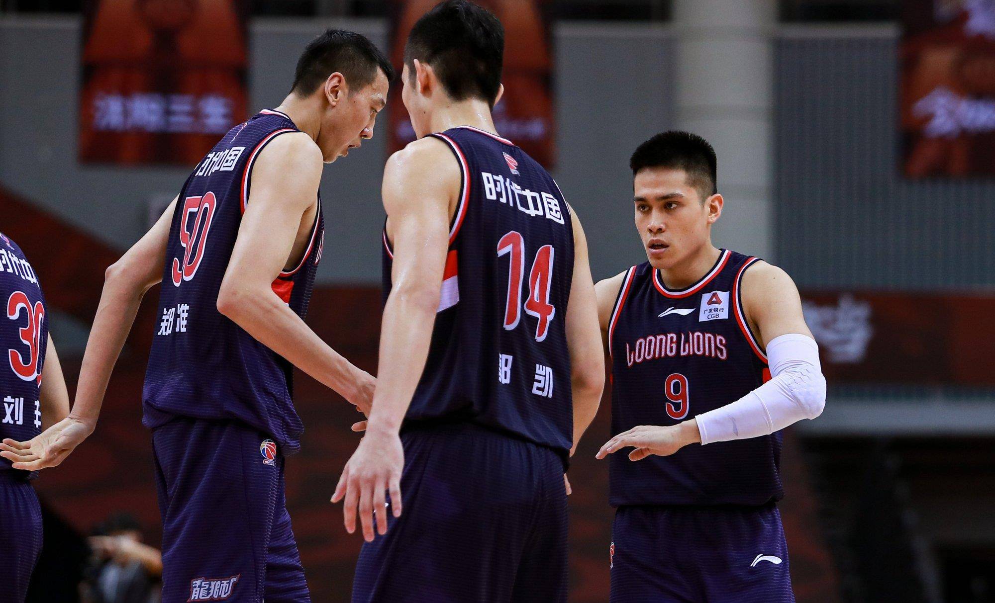 斯图加特迎中超关键赛，赛后队长鼓劲，质疑声仍在，阵容厚度经受考验(斯图加特足球俱乐部2)