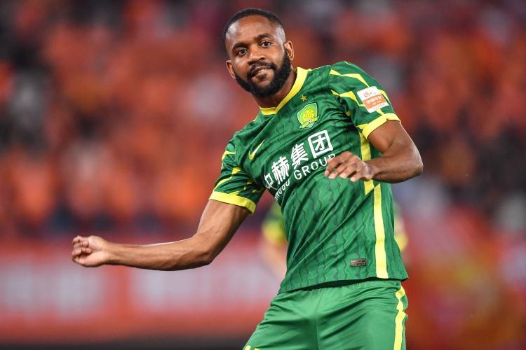  清晨体能课后，山东男篮队长鼓劲备战法甲，气氛紧张，球队文化再被提及