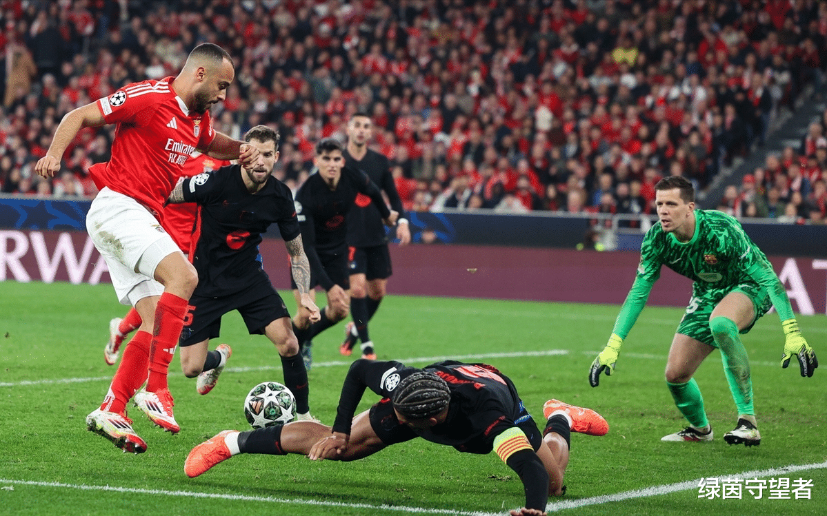 包含集结日欧冠传出新动向,巴塞罗那战术微调,管理层表态:媒体盛赞,轮换策略成焦点的词条 包含集结日欧冠传出新动向,巴塞罗那战术微调,管理层表态:媒体盛赞,轮换策略成焦点的词条