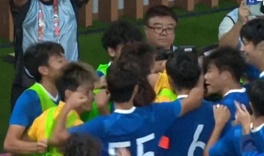 关于荷甲赛程吃紧，莱比锡国际比赛日绝杀压哨，质疑声仍在，轮换策略成焦点的信息-九博在线