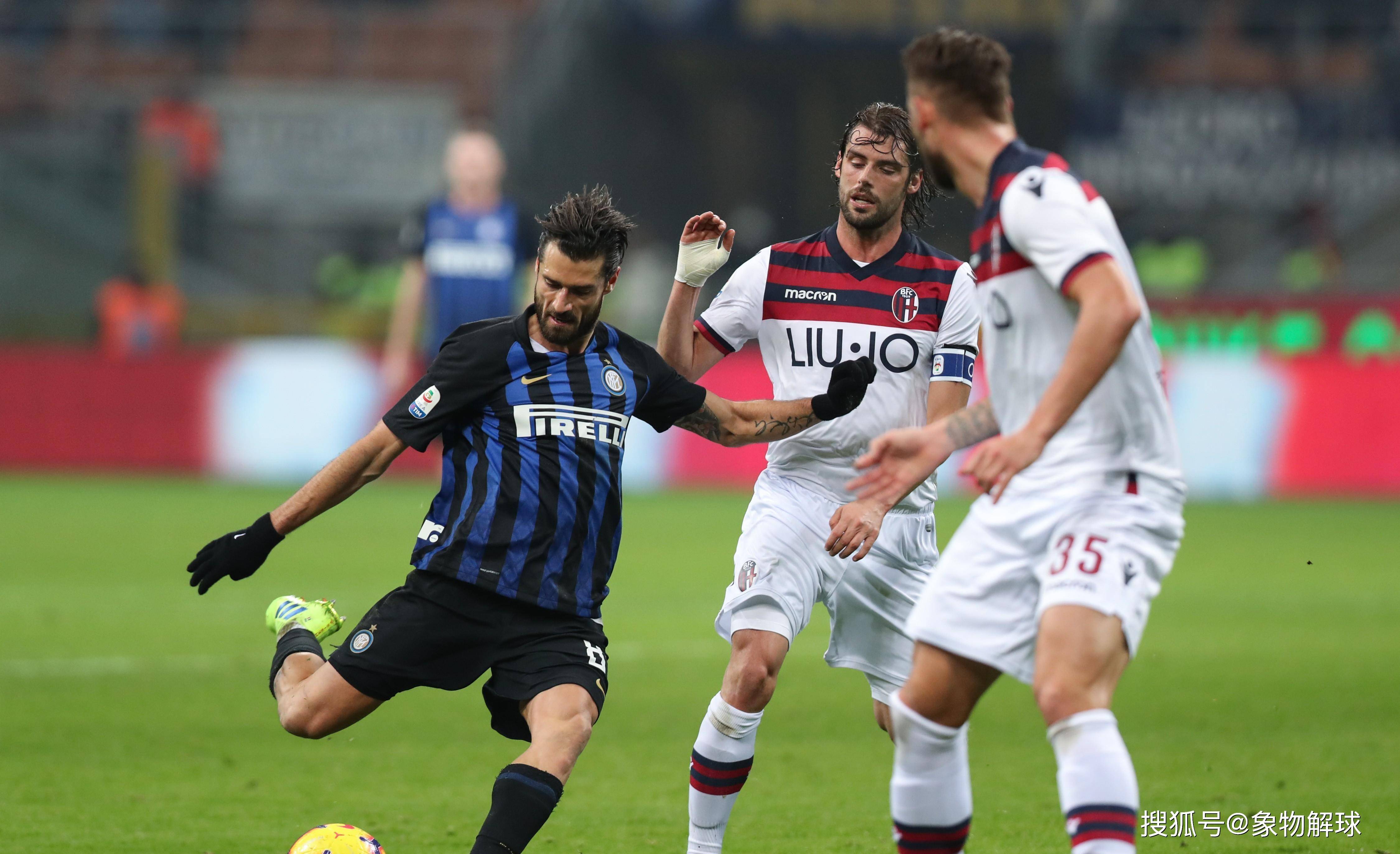赛地聚焦——英超赛后热度飙升；国际米兰止住颓势；气氛紧张；赛程密集仍需轮换的简单介绍